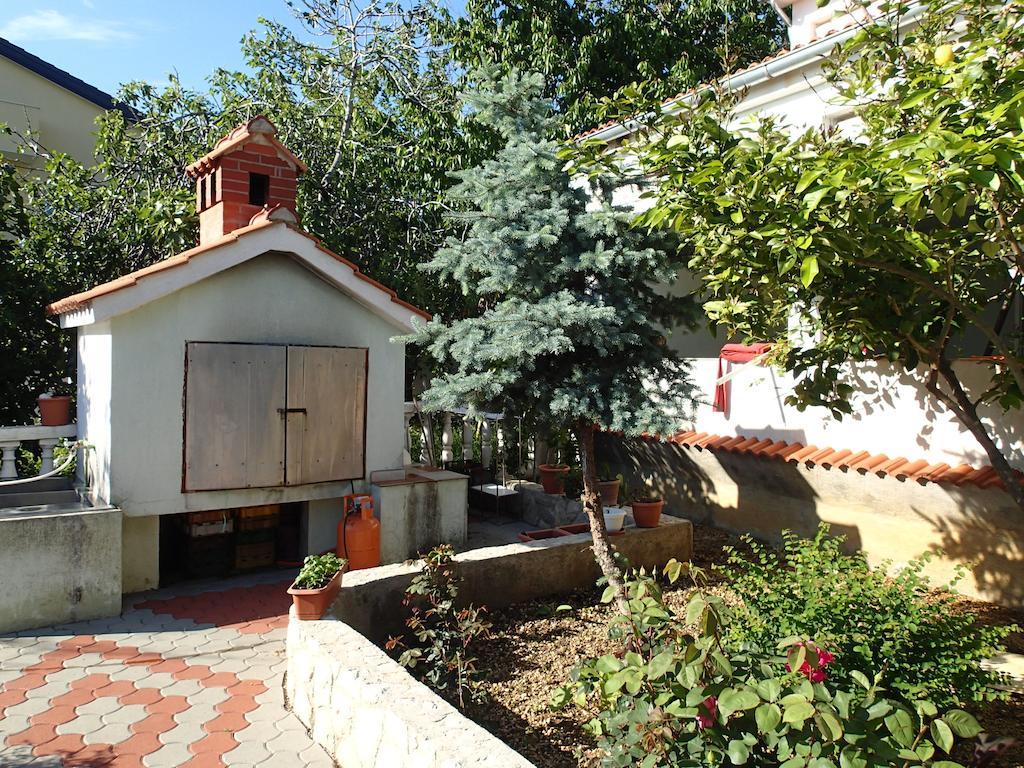 Apartments Felicce Banjol Exterior photo